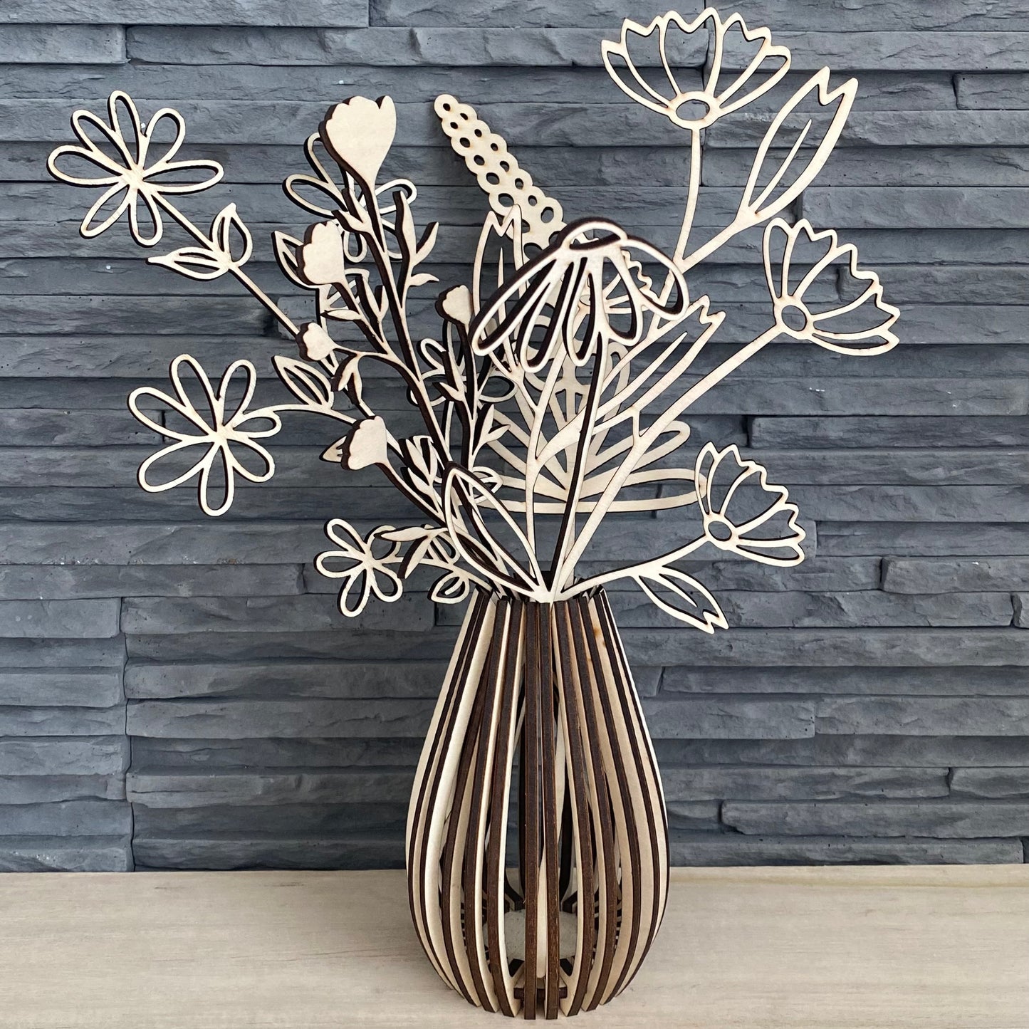 Holzblumen, Deko Blumen, Wiesenblumen aus Holz, Blumen aus Holz, Holzvase, Selfmade, DIY